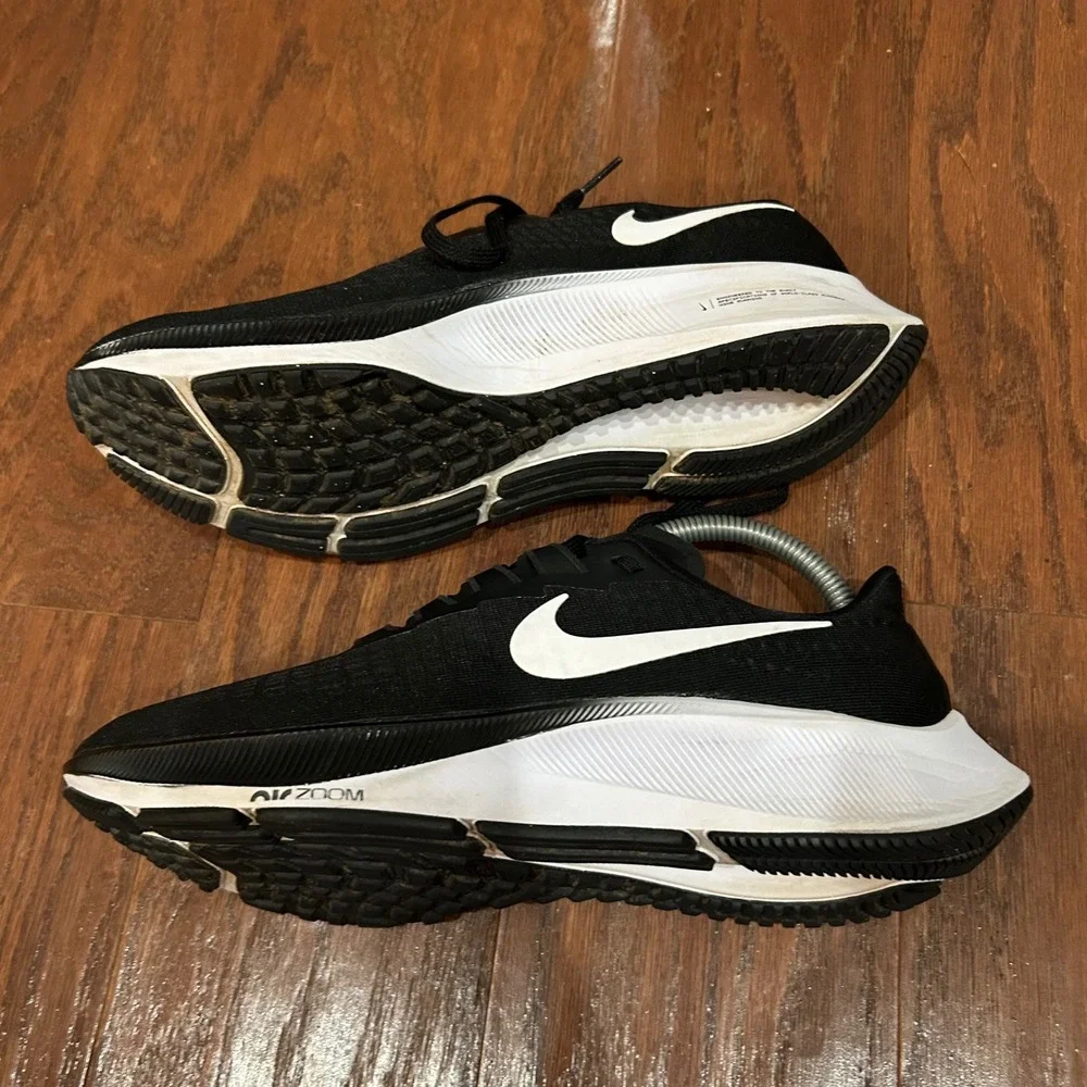 Nike these air